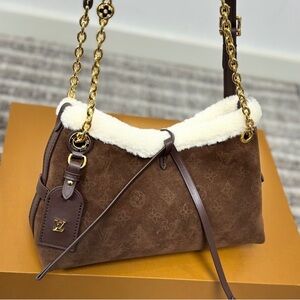 Louis Vuitton Brown Shoulder Bag with Gold Chain